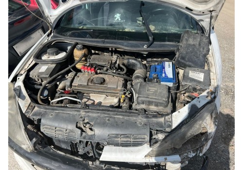 Peugeot 206 1.4 çıkma motor